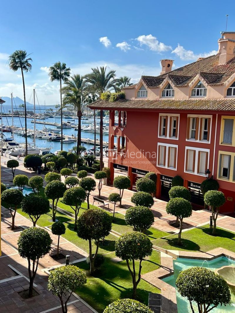  FABULOSO APARTAMENTO DE 1 DORMITORIO EN PUERTO DE SOTOGRANDE