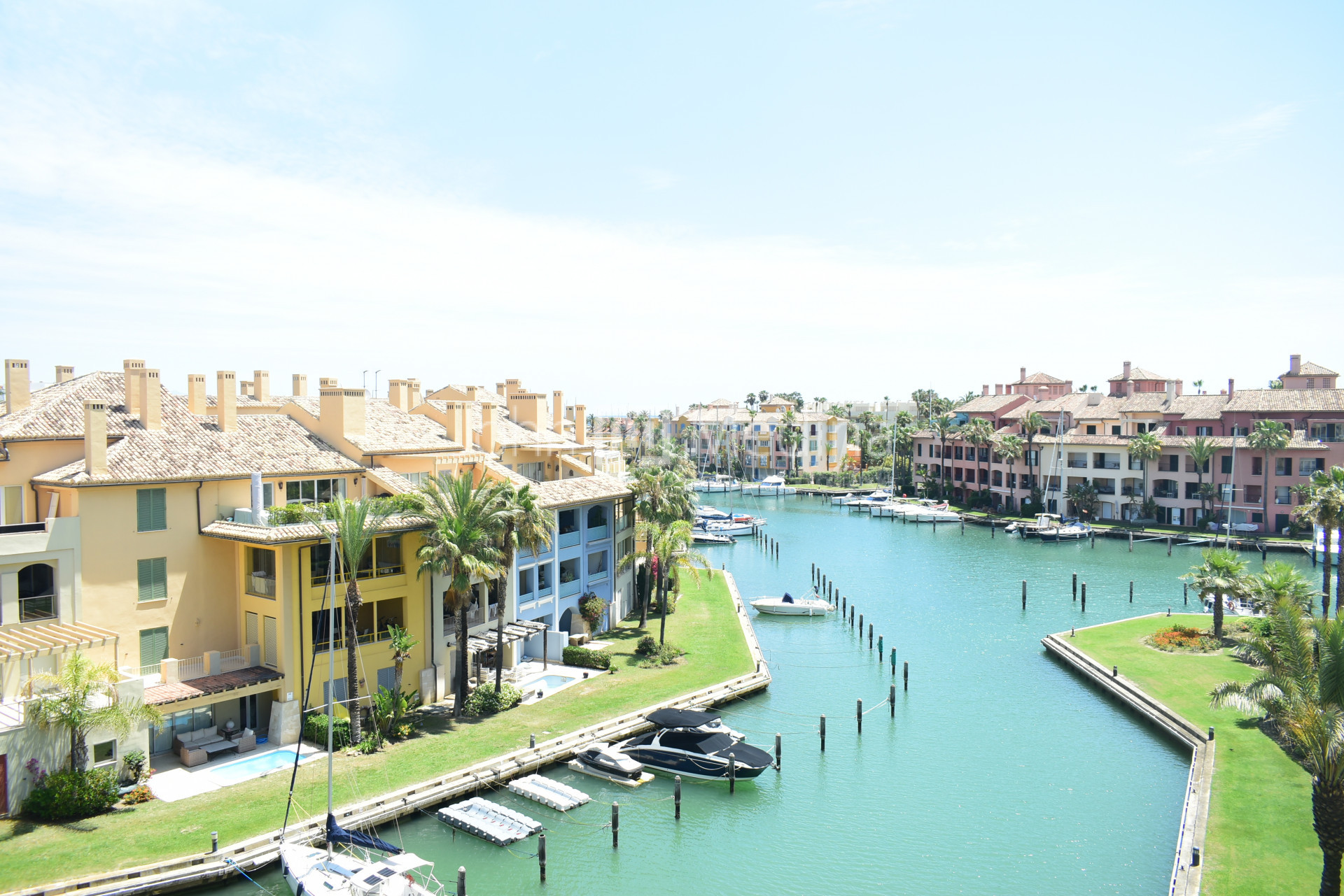 ESTUPENDO ÁTICO DE DOS DORMITORIOS