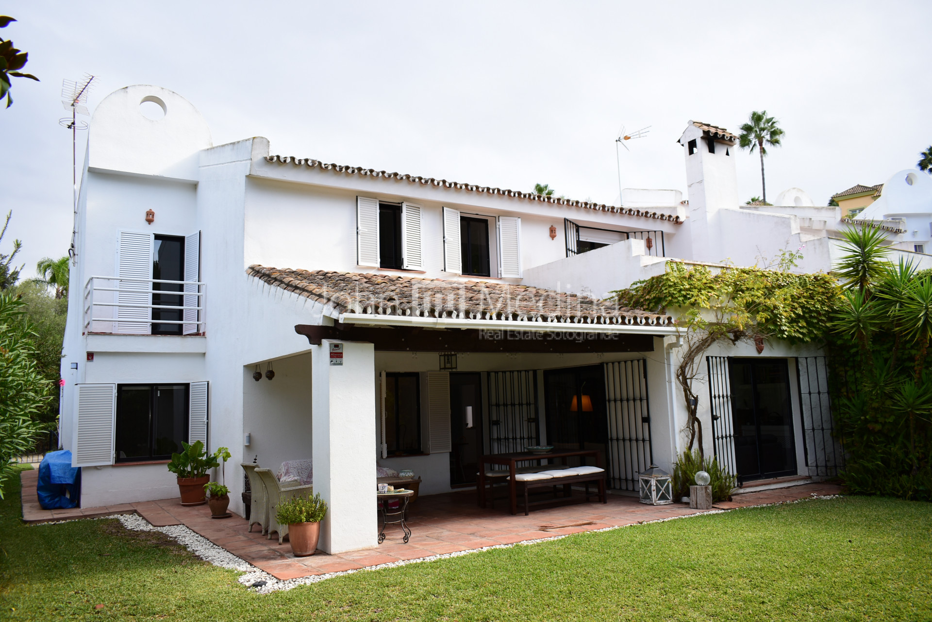 4 BEDROOM SEMI-DETACHED HOUSE LOCATED IN THE URBANIZATION OF SOTOMAR.