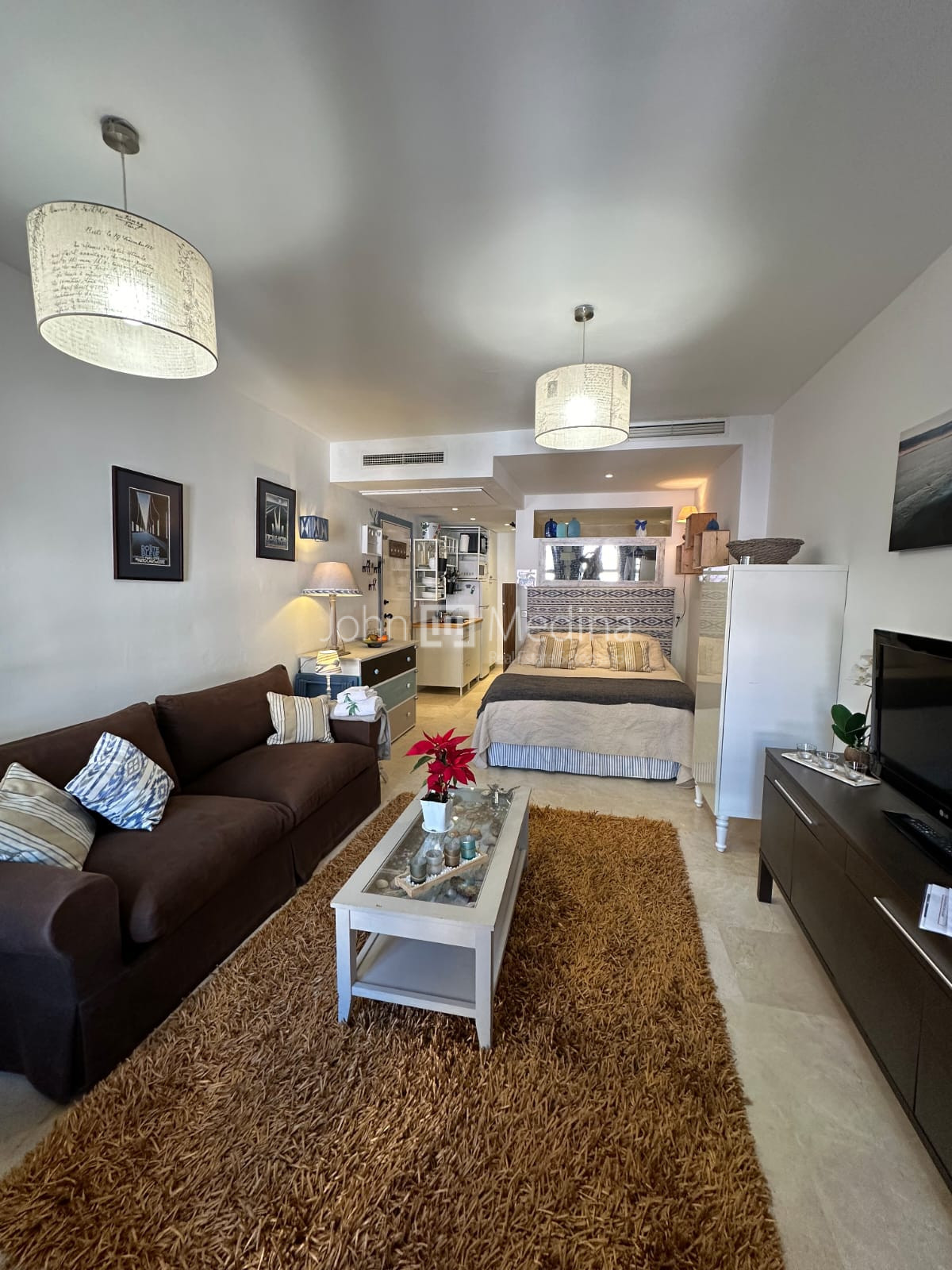 RENOVATED STUDIO WALKING DISTANCE TO THE BEACH AND LEISURE AREAS