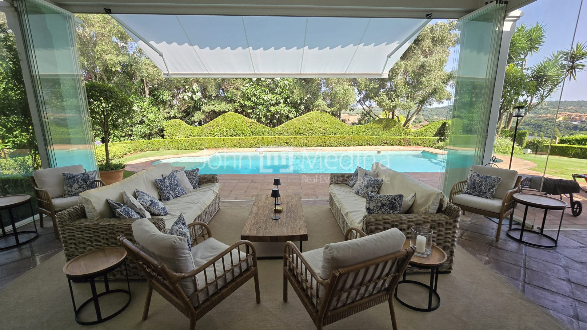 CHARMING VILLA LOCATED IN SOTOGRANDE ALTO