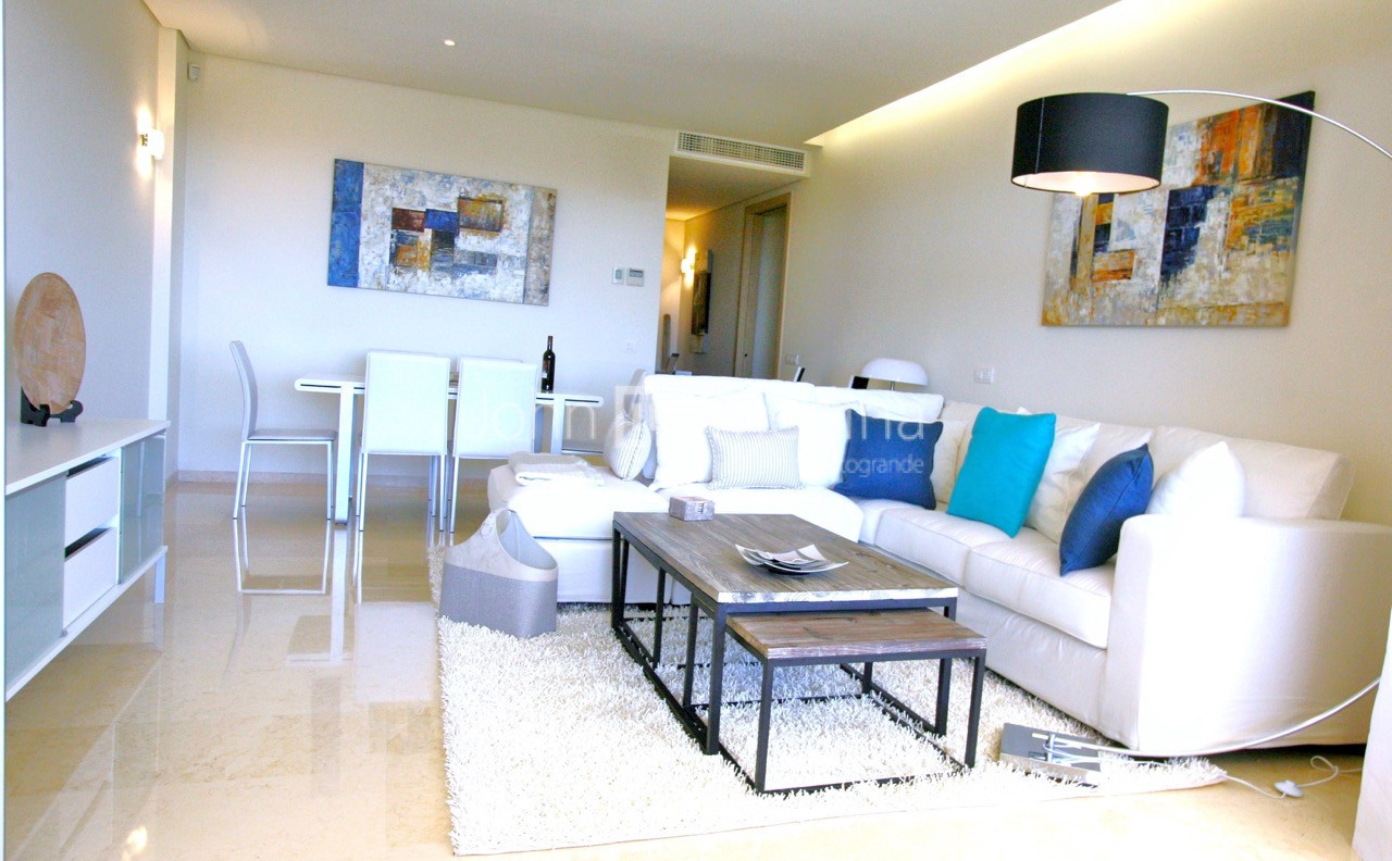 ESTUPENDO APARTAMENTO DE DOS DORMITORIOS EN RIBERA DE MARLIN, SOTOGRANDE