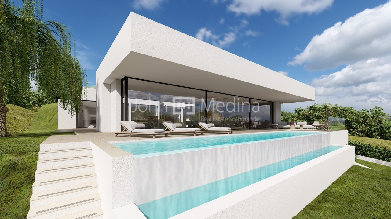 MODERN VILLA UNDER CONSTRUCTION IN AVENIDA LOS CORTIJOS EN SOTOGRANDE