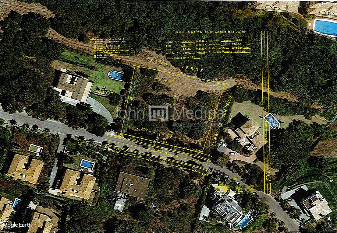 BUILDING PLOT WITH A PROJECT FOR A VILLA WITH A TOPOGRAPHICAL SURVEY
