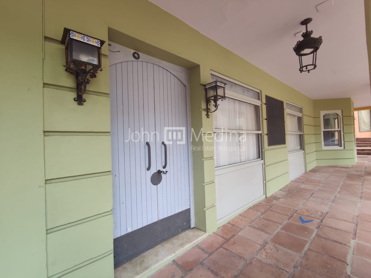 COMMERCIAL PREMISES FOR RENT/ SALE IN SOTOGRANDE MARINA