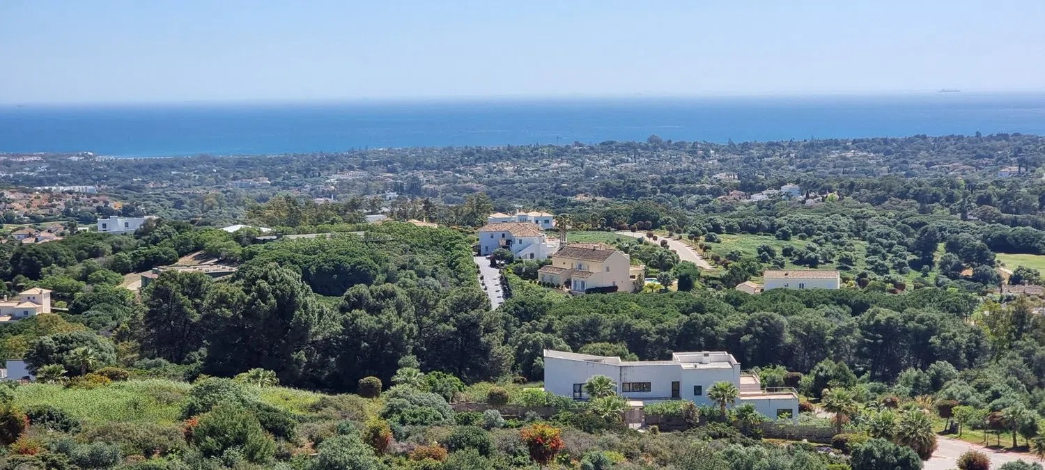 EXCLUSIVO LOTE DE TRES PARCELAS EN CALLE MORERA